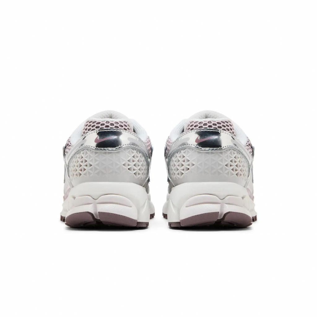 Air Zoom Vomero 5 'Chrome Platinum Violet'